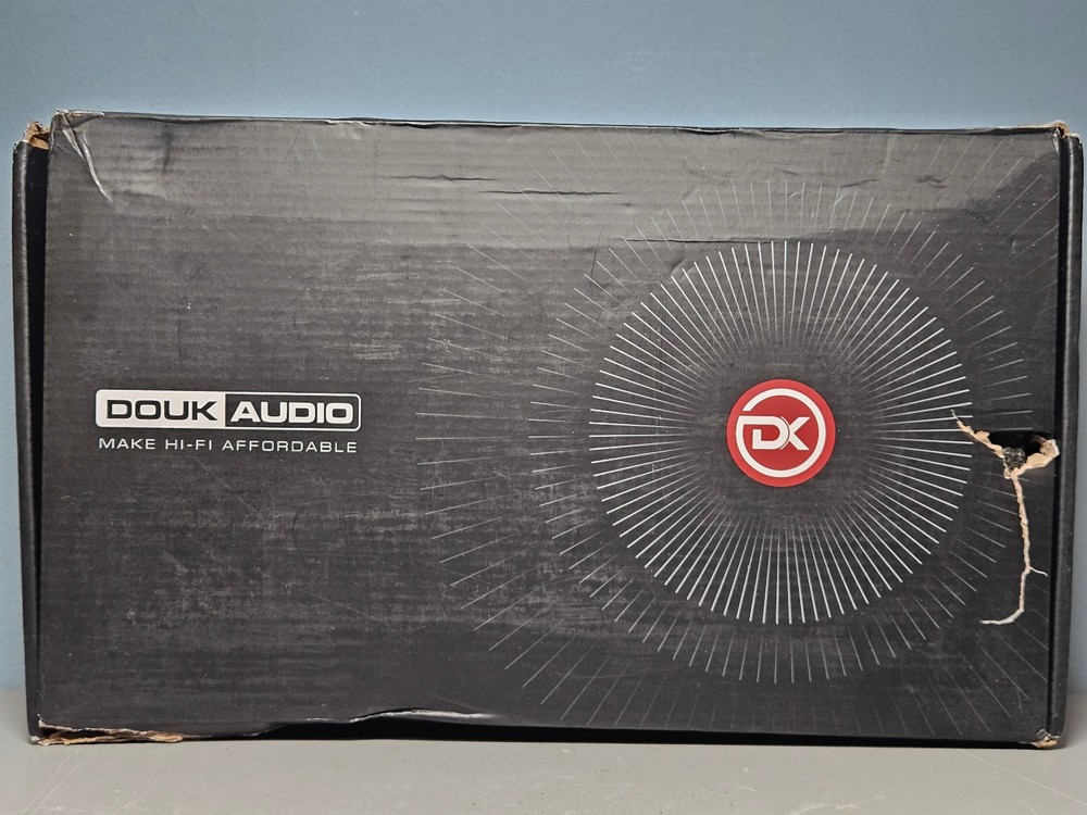 Douk VU3Pro 2-Way Amplifier/Speaker Switcher Box Dual VY Meter w/Remote Control