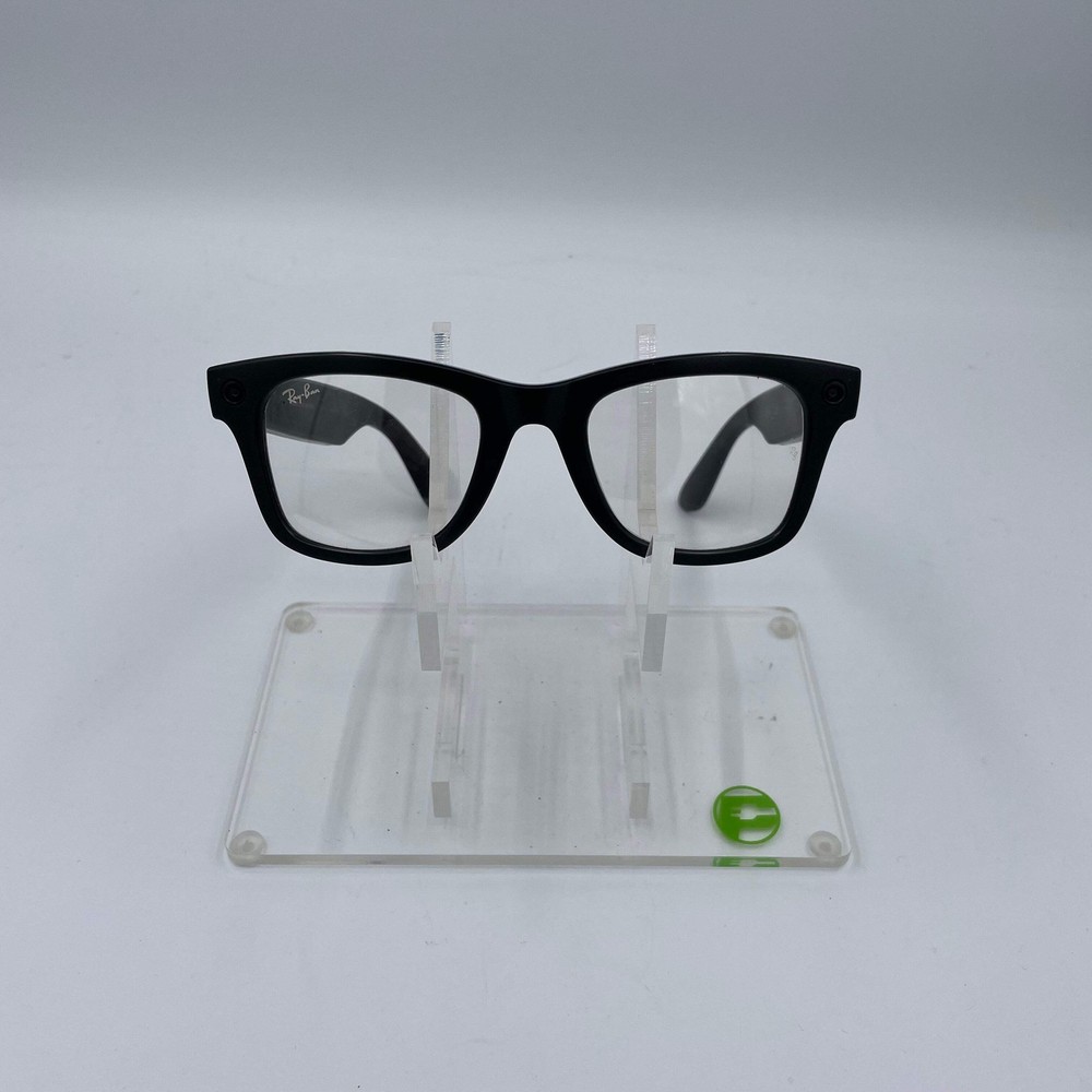 Ray-Ban Stories Wayfarer Smart Glasses RW4002 READ