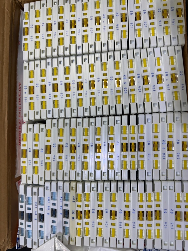 Lot Of 100 Blank Cassette Tapes Tabs In New Unbranded 90 Minutes