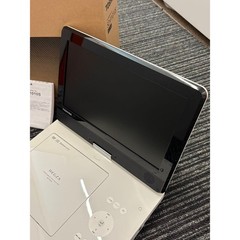 TOSHIBA REGZA SD-P1010S 10.1″ Portable DVD Player IPS LCD White 2020 Near Mint