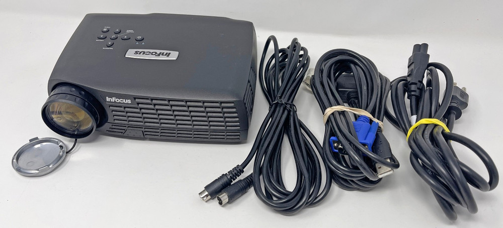 InFocus LP70+ IN10 Mobile DLP Video Projector with Cables 113 Lamp Hours Used