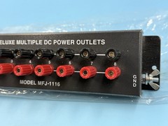 MFJ-1116 Power strip, 15 AMPS, 8 outputs Deluxe Multiple DC Power Outlets