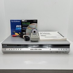Toshiba RD-KX50SU HDD/DVD Recorder Player 80 GB w/ Remote Manual DVDs AV Cable