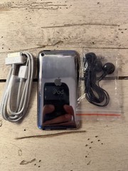 Apple iPod touch 4th Generation BLACK 8GB USED BUNDLE