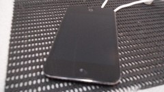 Apple iPod Touch 4th Generation 32GB – Black 1100+ Hip Hop RAP