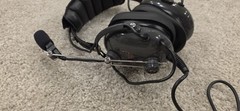 AVCOMM Aviation Communications Inc Model AC-800S Pilot’s Headset Comm Flying