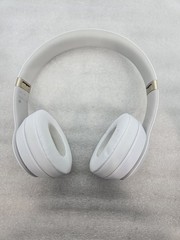 Beats Solo 4 Bluetooth On-Ear Headphones White/Gold Fast Free Shipping a