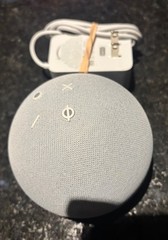 Amazon Echo Dot 5th Generation White Bluetooth Alexa Smart Speaker-great cond