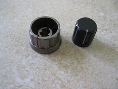 Kenwood TS-850S 2pc Knob set for several front panel controls – See listing