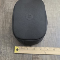 Beats by Dr. Dre Headphone Carrying Case Black Soft Shell BEATS NOT INCLUDED