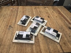 Lutron At-Nb-None Q26SM 2 Button +L/R Keypad Lot Of 5 Units