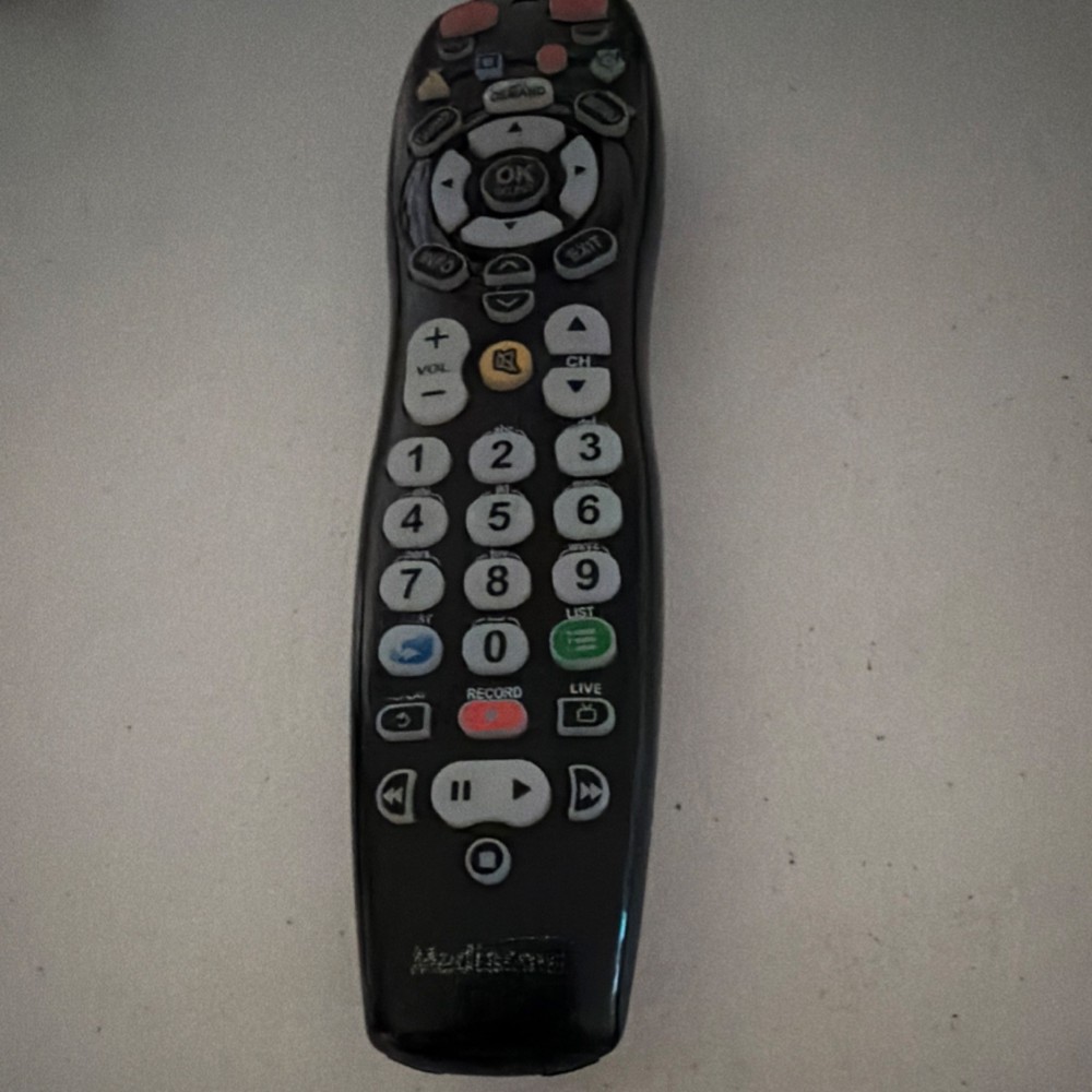 URC 2020B1-B2 Universal Wireless Remote Control, Black (Range More Than 10 m)