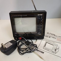 Vintage SKYTEK 4.5″ Mini Portable Black & White Television 80s For Parts Repair