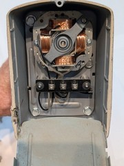 (RADIO SHACK) AUTOMATIC ANTENNA MAST AUTO-ROTATOR SYSTEM -WORKS GREAT VERY NICE!