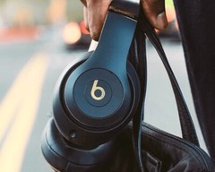 NEW SEALED – Beats Studio3 Skyline Collection Wireless Headphones – All Colors