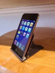 Apple iPod Touch 2nd Generation A1288 32GB – (MC086LL/A) GOOD CONDITION