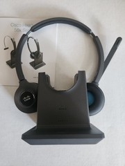 Cisco 562 Wireless Dual Headset With Standard Base Station CP-HS-WL-562-S-US
