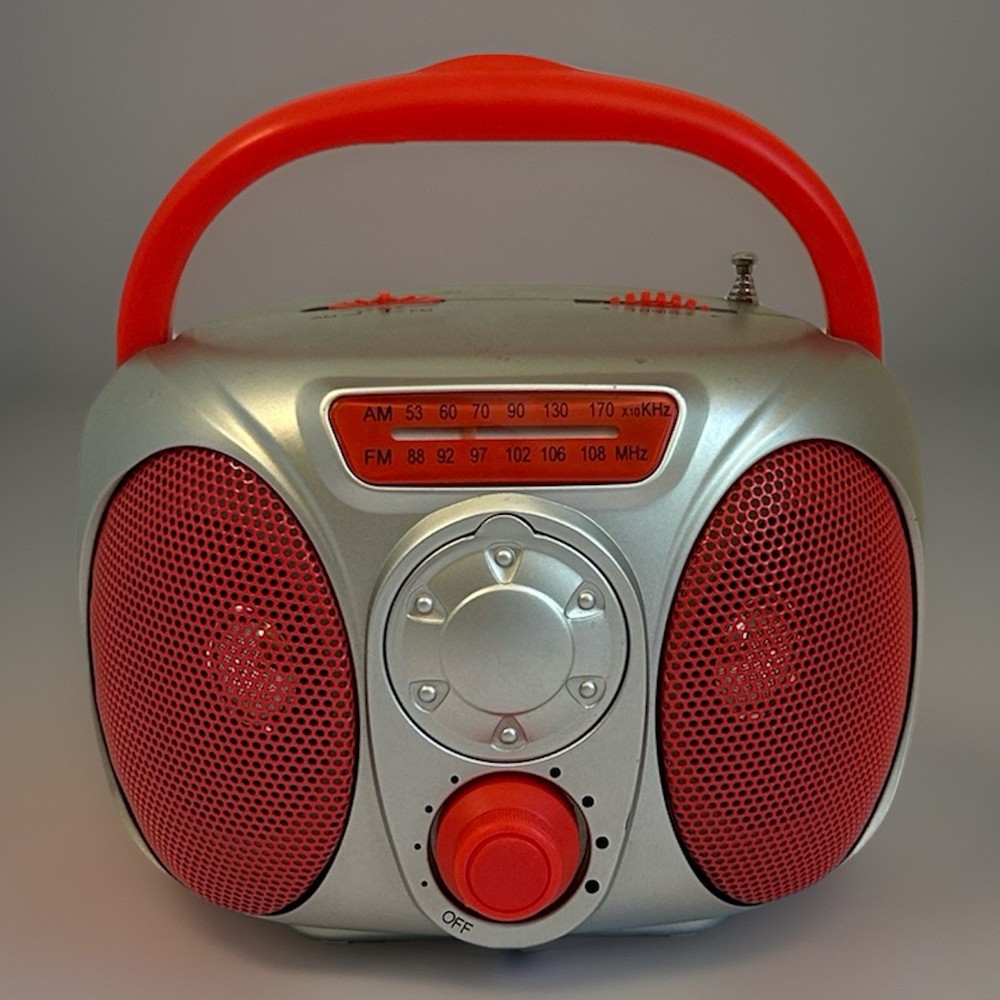 Vintage Mini Portable AM/FM Battery Operated Radio•Super Cute•6 Inches•WORKS
