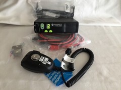 MOTOROLA CM200 AAM50RPC9AA1AN UHF 438-470 MHZ 40W 4CH ANALOG W/ NEW ACCESSORIES