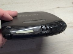 Sony Discman D-141 Portable CD Player Mega Bass 1bit DAC AVLS Dark Gray Compact