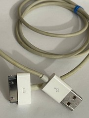 Original Apple USB Data Sync Cable Cord Charger F iPod iPad iPhone 1 2 3 4 Touch