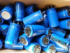 8pcs NEW BC PHILIPS 136 2200uF 35v HQ VERY LOW ESR HI END Caps FOR AUDIO lm3875!