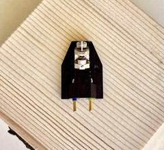 VAS Nova 0.8mV output MC Cartridge, Wood body, Microridge on Aluminum Cantilever