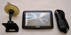 NEW TomTom GO 2535TM Car GPS Set 5″ LCD USA/Canada/Mexico LIFETIME MAPS +TRAFFIC