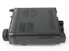 Icom IC-7000 Ham Radio HF VHF UHF Transceiver (works perfectly, head slides off)