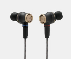 JVC HA-FW1800 WOOD Diaphragm Hi-Resolution Audio Inner Headphones MADE IN JAPAN