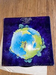 Here’s a YES Fragile ’72 LP — this includes a cool BOOKLET INSERT – the cover i