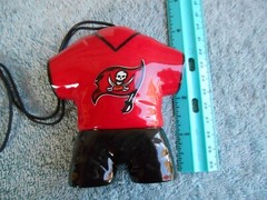VINTAGE TAMPA BAY BUCCANEERS UNIFORM SPORT FM RADIO WITH HEADPHONES. NEW IN BOX!
