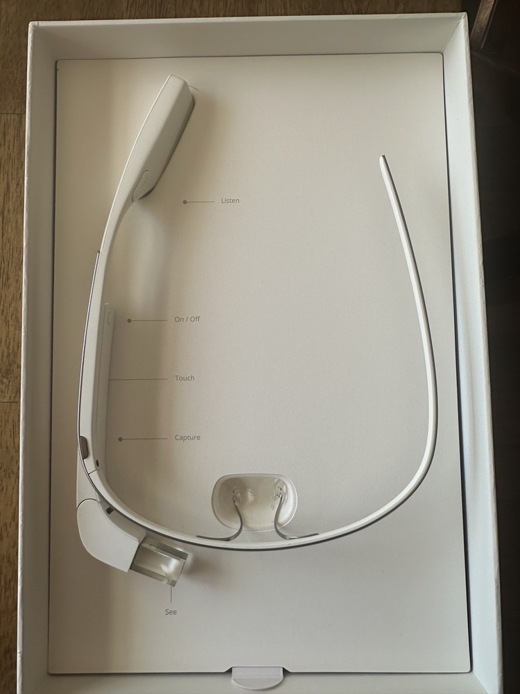 COTTON NEW UNOPENED IN BOX Google Glass Explorer Edition V3 XE-C FULL KIT