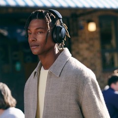 Bowers & Wilkins PX7 Over the Ear Headphone – Space Gray