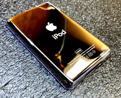 Apple iPod classic 7th Generation Purple Pink (256GB) Bundle w/ new accessories