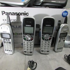 Uniden Cordless Phone Lot 4 Handsets Bases Answering Machine DECT 6.0 DCT648