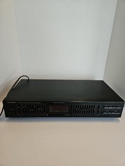 Optimus 31-2030 10-Band Stereo Graphic Equalizer – Works Great
