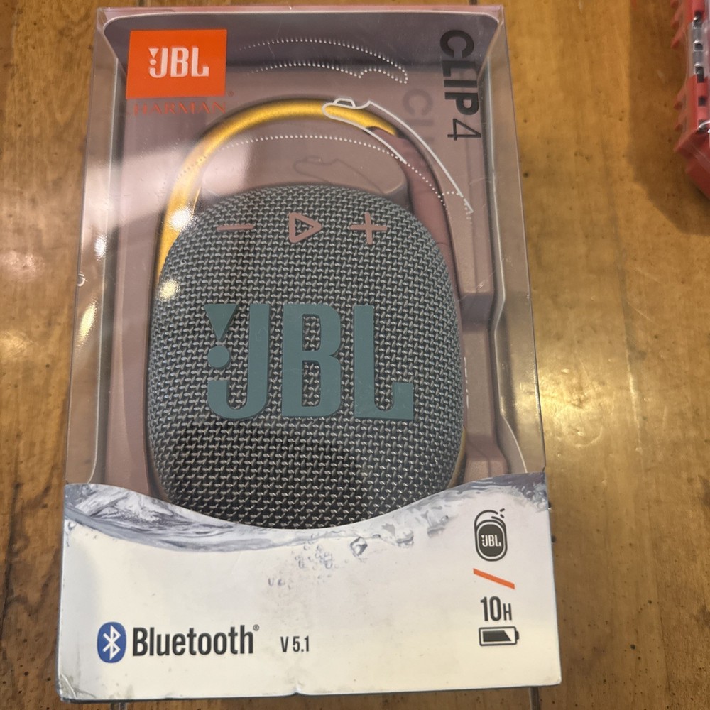 JBL Clip 4 Portable Bluetooth Speaker (JBLCLIP4GRYAM) Gray New Free Shipping