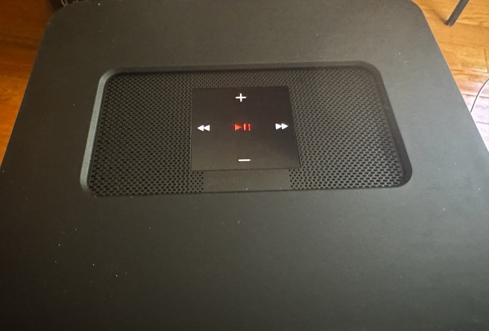 Bluesound Vault 2i Hi-Res Network Music Streamer CD Ripper NEW Open Box Tested