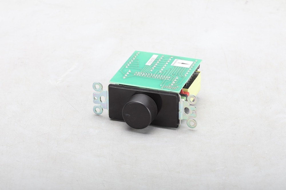 Unbranded Rotary Volume Control – Fair Condition