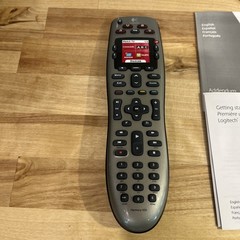Logitech 915-000159 Harmony 650 Universal Color Screen Remote – Silver