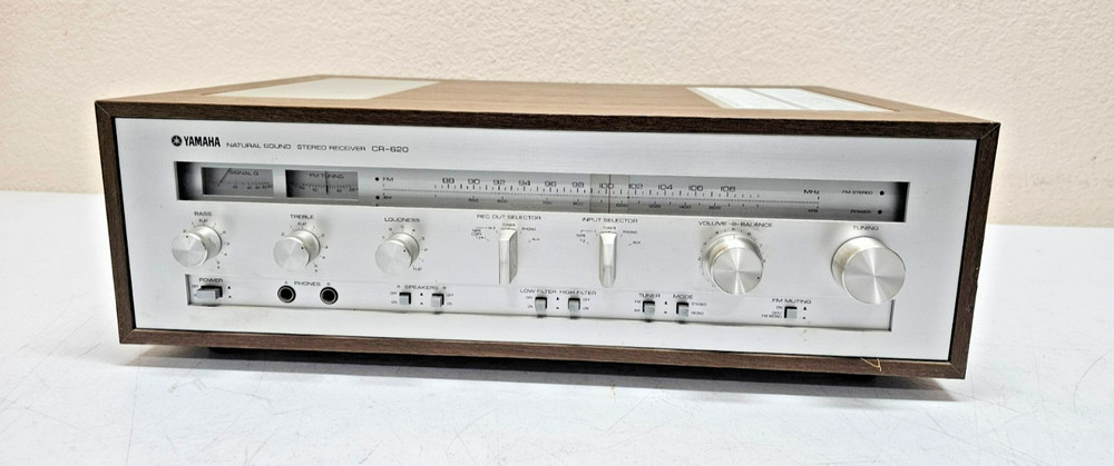 Vintage Yamaha Stereo Receiver CR-620 AM/FM 120 Volts – Tested & Works