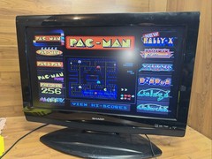 Sharp 26-Inch LCD LC-26DV27UT With Built-In DVD Player WORKS GAMING FLAT