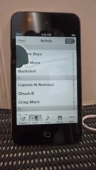 Apple iPod Touch 4th Generation 32GB – Black 1100+ Hip Hop RAP