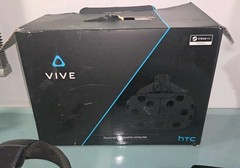 HTC Vive VR Headset w/ Link Box And Cables & Original Box Tested & Working