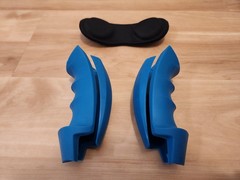 Valve Index Full VR Kit with 2.0 Base Stations, Knuckles Controllers + extras
