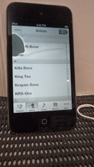 Apple iPod Touch 4th Generation 32GB – Black 1100+ Hip Hop RAP
