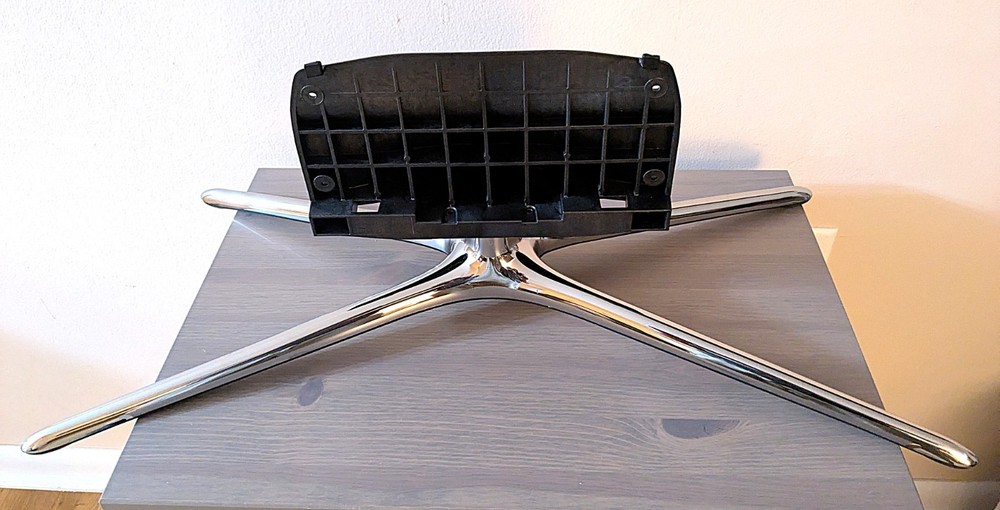 Samsung OEM Chrome tv stand base Quad Leg BN9530032BG5T00749C with Guide Stand