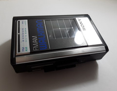 🔥 Sony Walkman WM-F41 Cassette Tape Player Radio FM/AM Vintage Retro!