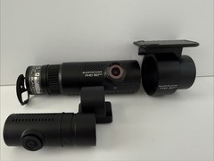 BlackVue DR750X-2CH Plus 32GB Front and Rear Dashcams and Mount NO CABLES